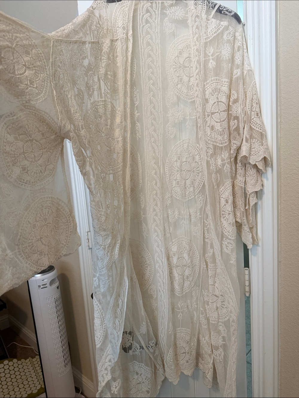 Sheer Lace Kimono Draped Cover-Up in Cream - Unbranded